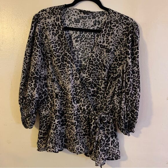 Banana Republic Top Cheetah Print Crop Wrap Blouse Sz Large Gorgeous - Picture 1 of 9